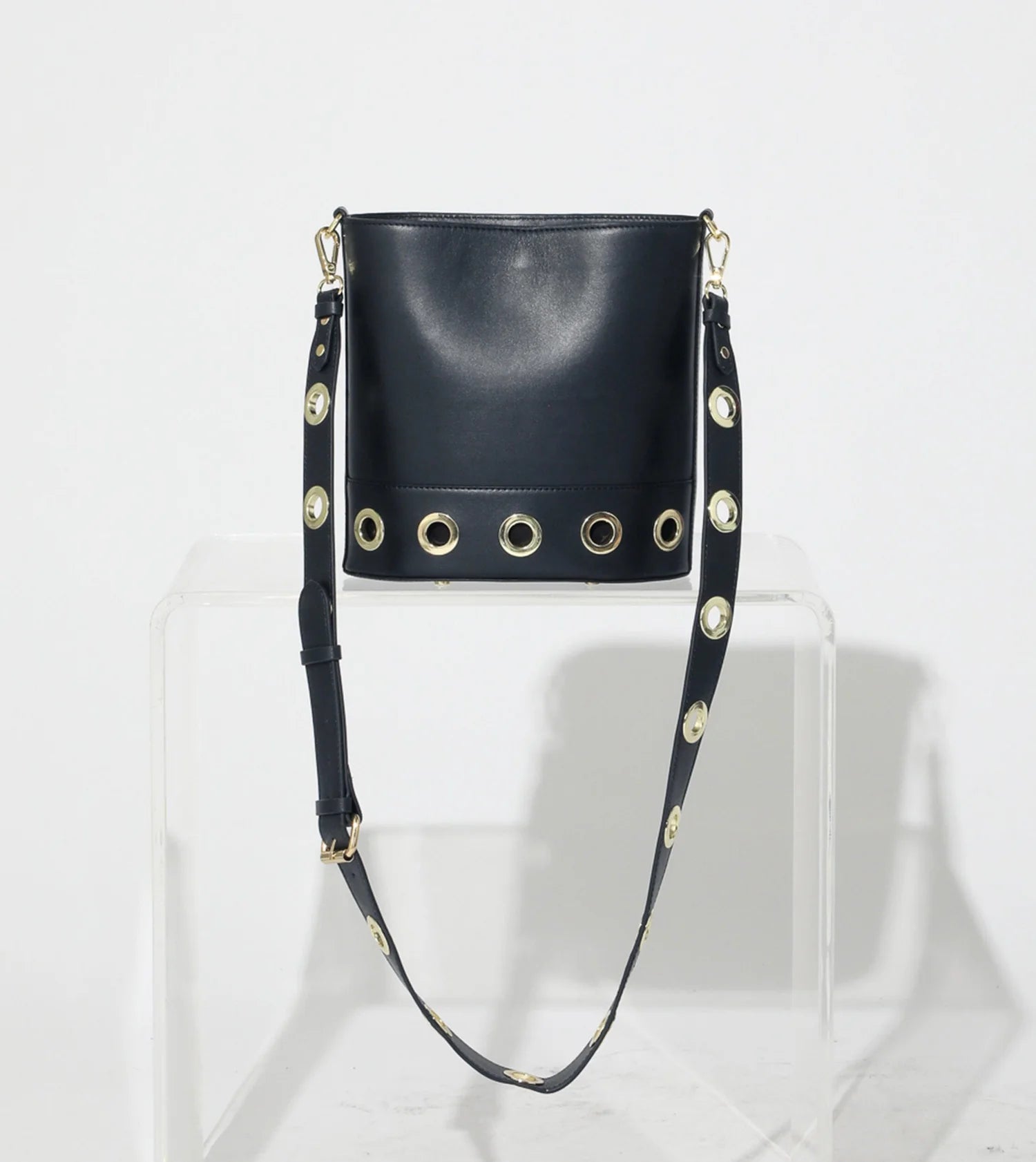 Rochelle Bucket Bag
