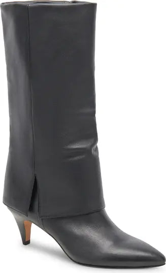 Dionne Boot