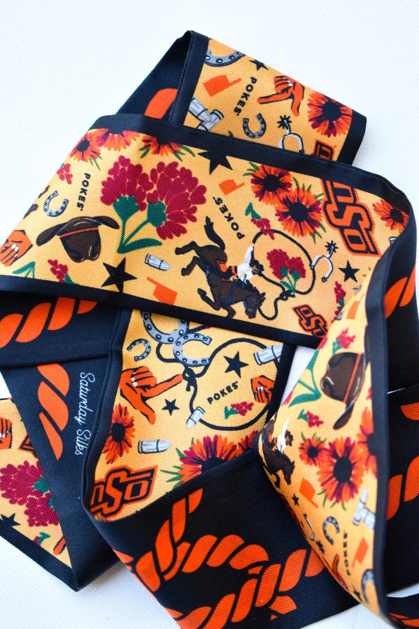 College Twilly Scarf