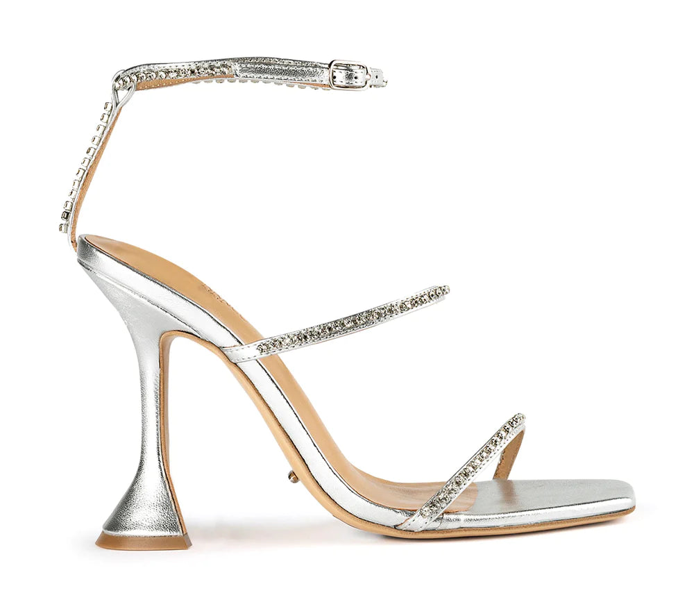 Shy Heel