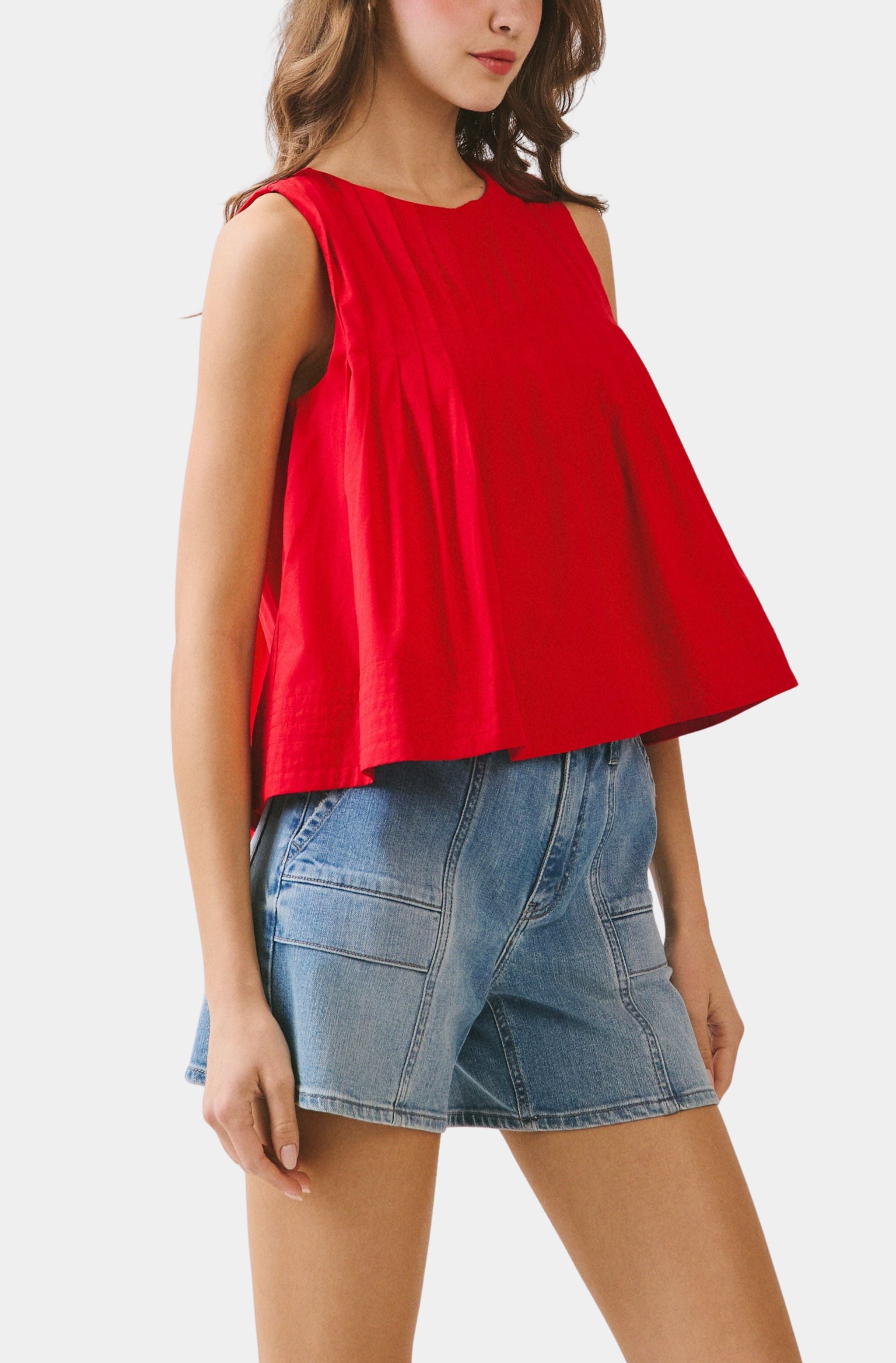 Nadeen Top