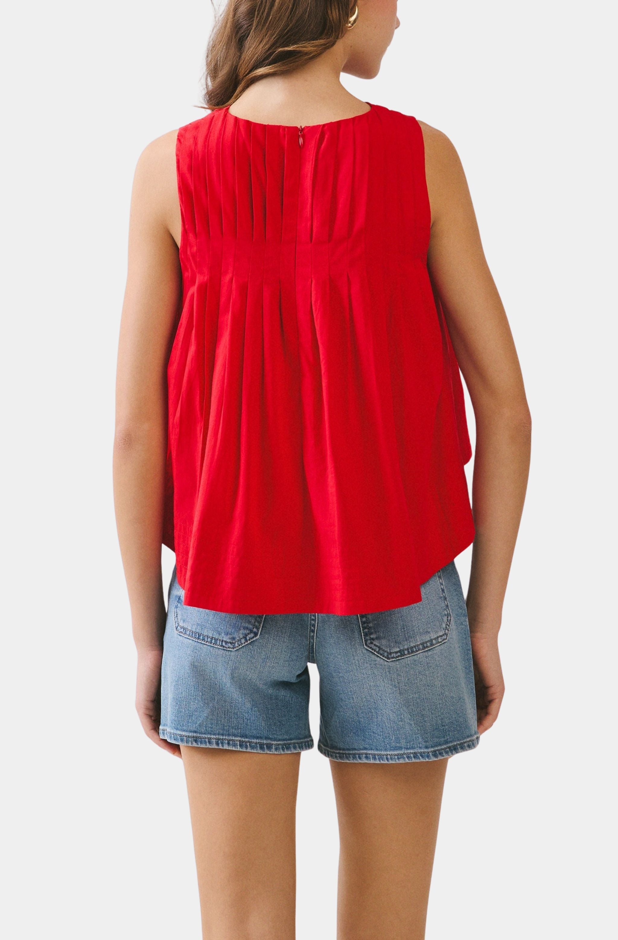 Nadeen Top