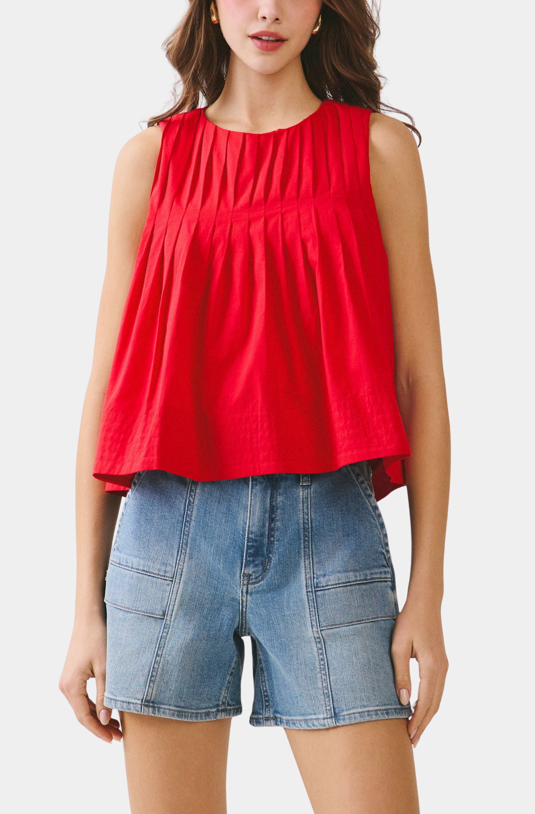 Nadeen Top