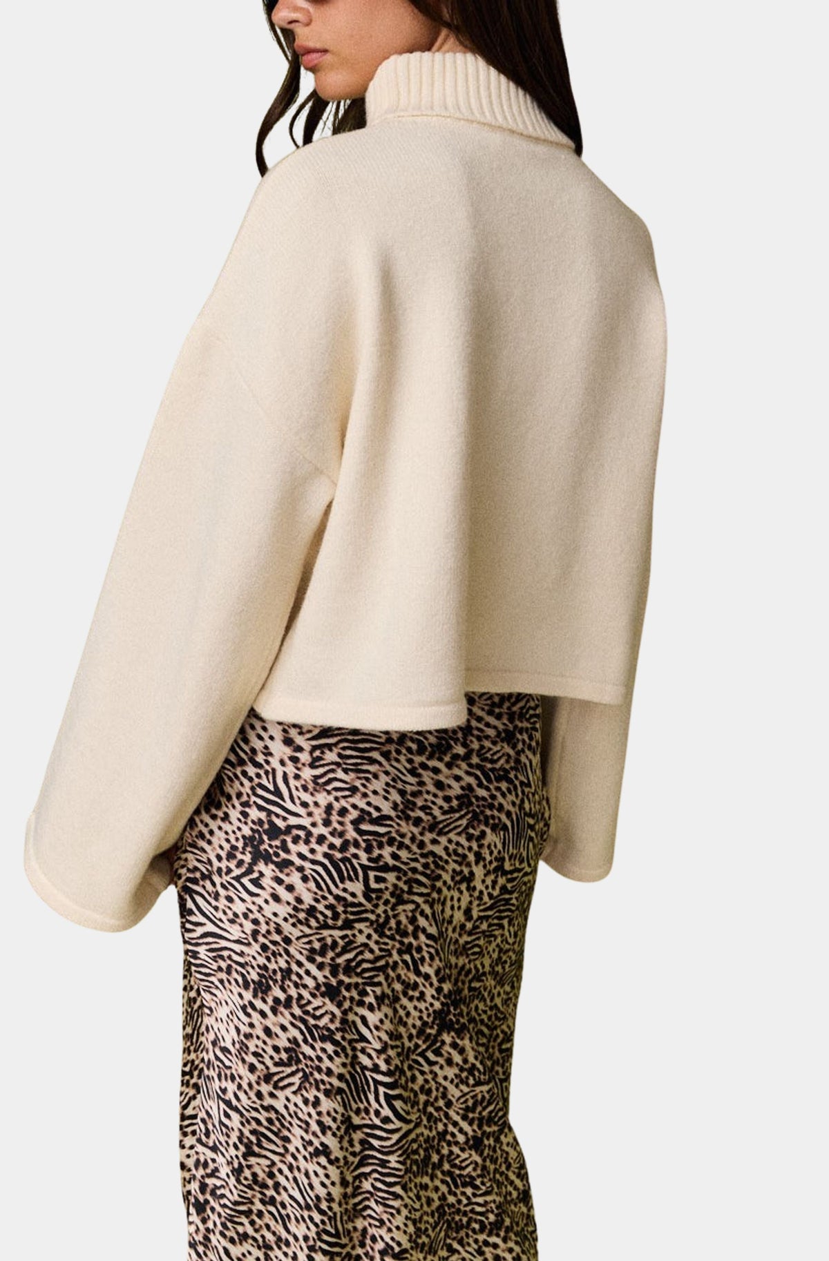 Selune Sweater