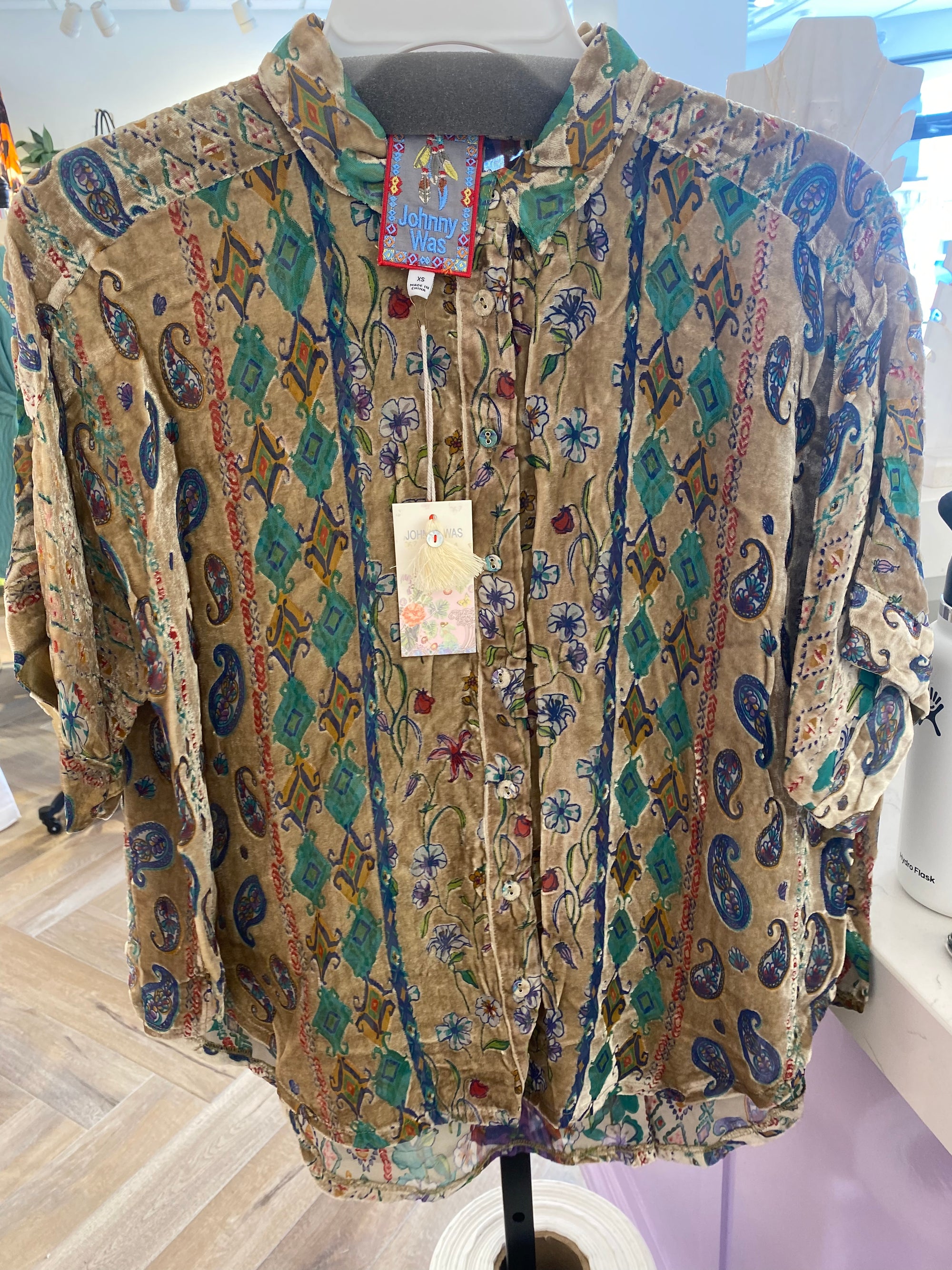 Lynn Shirt